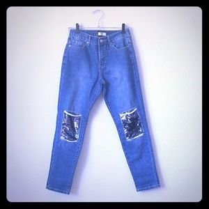 Boyfriend denim with sequin